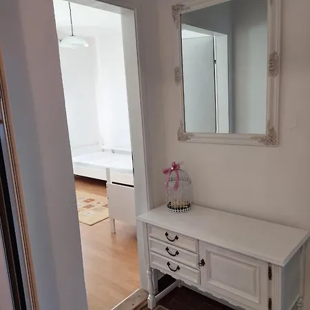 Cherry 2 アパート Ljubuški